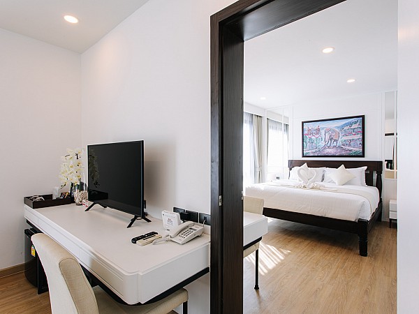 Deluxe Connecting Room