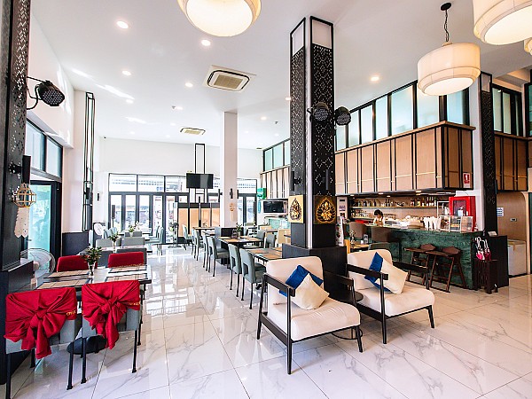 Pad Thai Restaurant & Khon Gallery